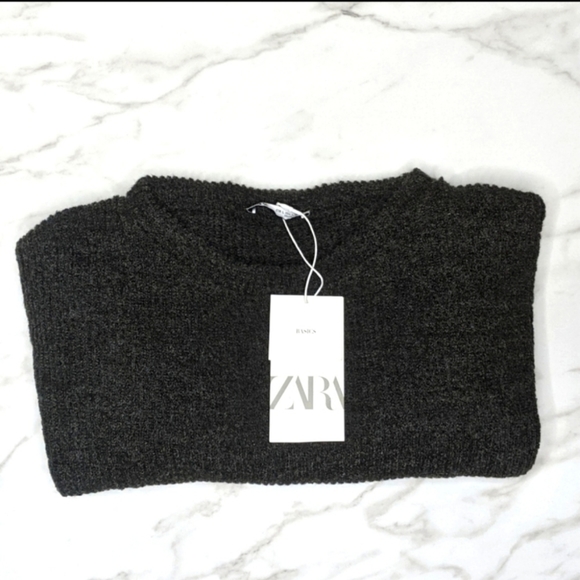 Sold out - Picture 2 of 9